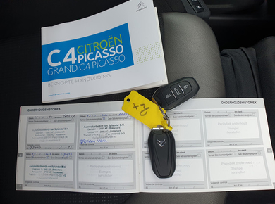 Citroën C4 Picasso 1.2 PureTech Business PANO/CARPLAY/MASSAGE/CAMERA/NAVI/CRUISE