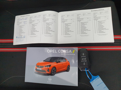 Opel Corsa 1.2 GS Line PANO/NAVI/LED/TRHAAK/LMV/CAMERA