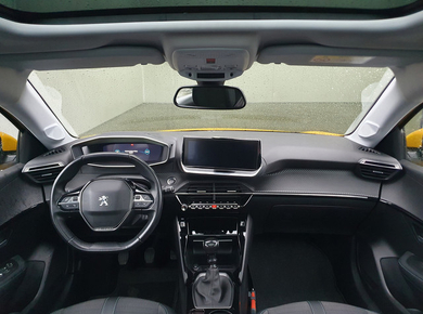 Peugeot 208 1.2 PureTech Allure NAVI/CRUISE/AIRCO/LMV