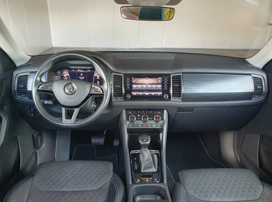 Škoda Kodiaq 1.5 TSI Business Edition PDC/TREKH./CARPLAY/NAVI/CRUISE/AIRCO/LMV