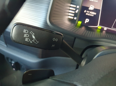 Škoda Kodiaq 1.5 TSI Business Edition PDC/TREKH./CARPLAY/NAVI/CRUISE/AIRCO/LMV