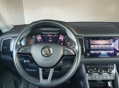 Škoda Kodiaq 1.5 TSI Business Edition PDC/TREKH./CARPLAY/NAVI/CRUISE/AIRCO/LMV