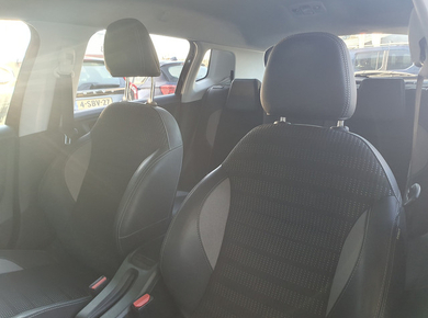 Peugeot 2008 1.2 PureTech Allure NAVI/CARPLAY/CRUISE/