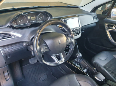 Peugeot 2008 1.2 PureTech Allure NAVI/CARPLAY/CRUISE/