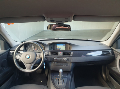 BMW 3 Serie Touring 320d ALLEEN EXPORT! NAVI/CRUISE/CLIMA/STOELVERW