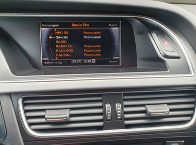Audi A4 Avant 1.8 TFSI Business Edition PDC/XENON/NAVI/CRUISE/CLIMA/LMV