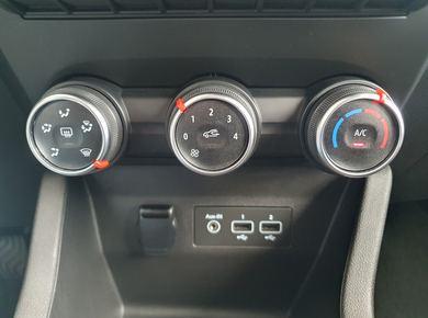 Renault Clio 1.0 TCe Zen AIRCO/CRUISE/LMV