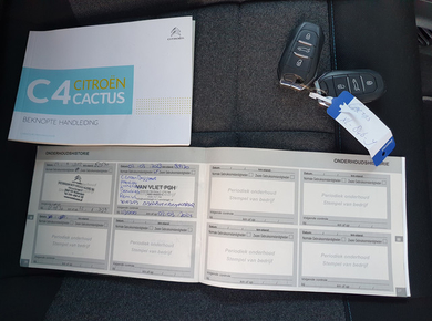 Citroën C4 Cactus 1.2 PureTech Shine PANO/NAVI/CAMERA/CRUISE/AIRCO/LMV