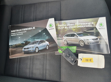 Škoda Octavia Combi 1.0 TSI Greentech Ambition Business PDC/CAMERA/NAVI/CLIMA/LMV