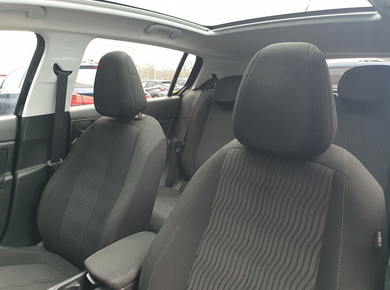 Peugeot 308 1.6 BlueHDi Blue Lease Executive PANO/NAVI/PDC/CRUISE/CLIMA/LMV