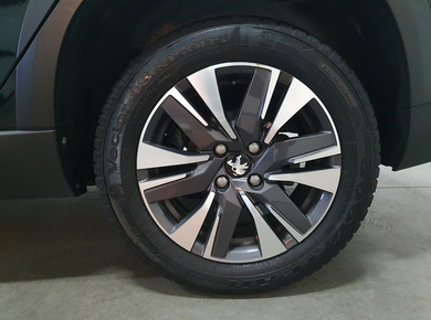 Peugeot 2008 1.2 PureTech Allure NAVI/CARPLAY/CRUISE/