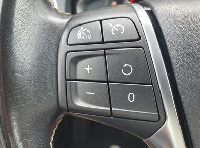 Volvo V60 2.0 T4 Polar+ NAVI/PDC/LEDER/CRUISE/CLIMA/LMV