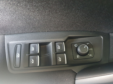 Volkswagen Tiguan 1.4 TSI ACT Comfortline NAVI/CRUISE/AIRCO/LMV