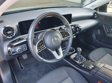 Mercedes-Benz A-Klasse 160 Business Solution DIG.COCKPIT/NAVI/PDC/LED/LMV