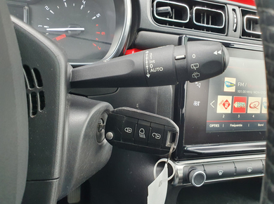 Citroën C3 1.2 PureTech Shine PANO/CAMERA/NAVI/CRUISE/AIRCO/LMV