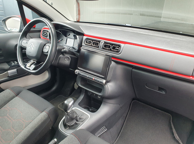 Citroën C3 1.2 PureTech Shine PANO/CAMERA/NAVI/CRUISE/AIRCO/LMV