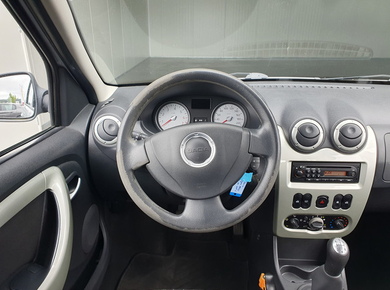 Dacia Logan MCV 1.6-16V Blackline AIRCO/TR.HAAK/LMV