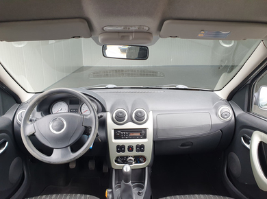 Dacia Logan MCV 1.6-16V Blackline AIRCO/TR.HAAK/LMV