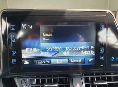 Toyota C-HR 1.8 Hybrid Active CLIMA/CAMERA/CRUISE/LMV