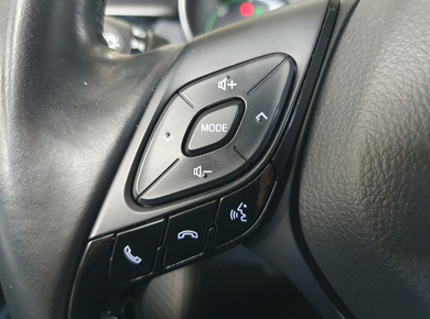 Toyota C-HR 1.8 Hybrid Active CLIMA/CAMERA/CRUISE/LMV