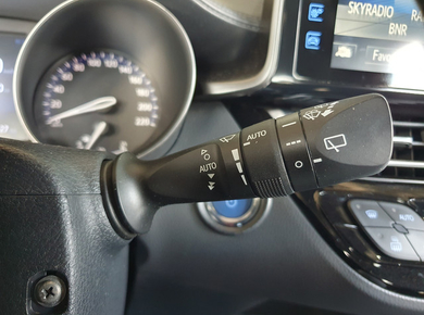 Toyota C-HR 1.8 Hybrid Active CLIMA/CAMERA/CRUISE/LMV