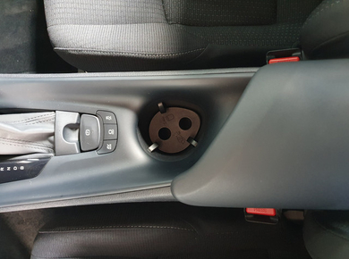 Toyota C-HR 1.8 Hybrid Active CLIMA/CAMERA/CRUISE/LMV
