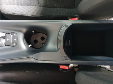 Toyota C-HR 1.8 Hybrid Active CLIMA/CAMERA/CRUISE/LMV