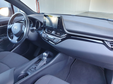 Toyota C-HR 1.8 Hybrid Active CLIMA/CAMERA/CRUISE/LMV