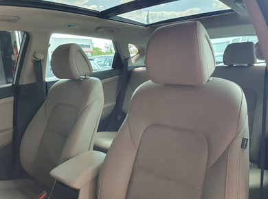 Hyundai Tucson 1.6 T-GDi Comfort LEDER/PANO/NAVI/CRUISE/LMV