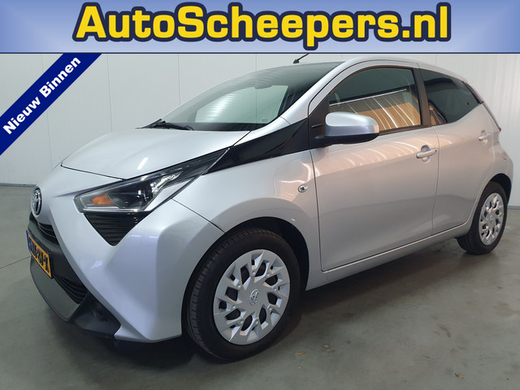 Toyota Aygo 1.0 VVT-i x-play AIRCO/CARPLAY/CAMERA