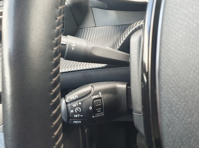 Peugeot 2008 1.2 PureTech Allure NAVI/PDC/TRHAAK/LED/CRUISE/LMV