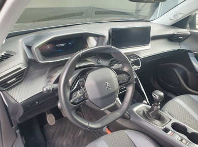 Peugeot 2008 1.2 PureTech Allure NAVI/PDC/TRHAAK/LED/CRUISE/LMV