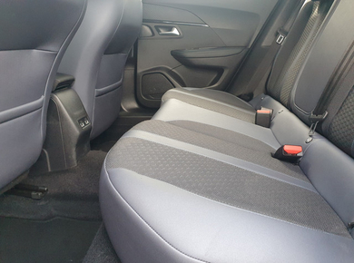 Peugeot 2008 1.2 PureTech Allure NAVI/PDC/TRHAAK/LED/CRUISE/LMV