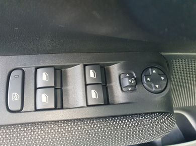 Citroën C3 Aircross 1.2 PureTech S&S Business HUD/NAVI/CRUISE/AIRCO/LMV