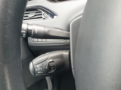 Peugeot 208 1.2 VTi Allure PANO/NAVI/PDC/CRUISE/AIRCO/LMV