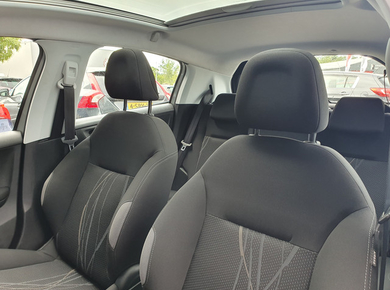 Peugeot 208 1.2 VTi Allure PANO/NAVI/PDC/CRUISE/AIRCO/LMV