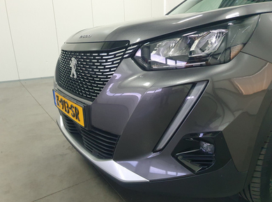 Peugeot 2008 1.2 PureTech Blue Lease Allure PDC/NAVI/CARPLAY/CLIMA/LMV