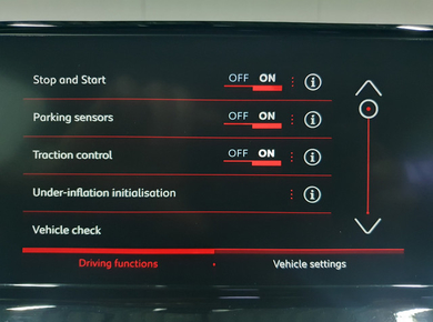 Peugeot 2008 1.2 PureTech Blue Lease Allure PDC/NAVI/CARPLAY/CLIMA/LMV