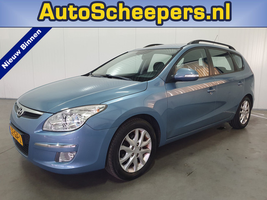 Hyundai i30 CW 2.0i Style AIRCO/TRHAAK/LMV