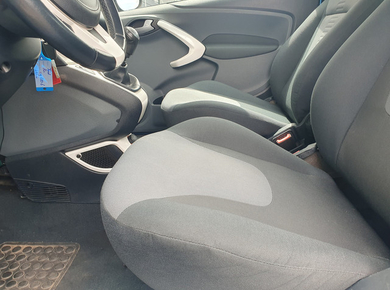 Ford Ka 1.2 Titanium X AIRCO/PDC/LMV