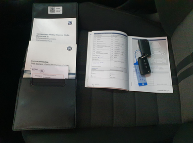 Volkswagen GOLF Variant 1.0 TSI Connected Series PDC/TREKH./AIRCO/CRUISE/LMV