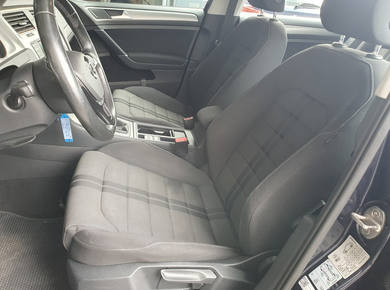 Volkswagen GOLF Variant 1.0 TSI Connected Series PDC/TREKH./AIRCO/CRUISE/LMV
