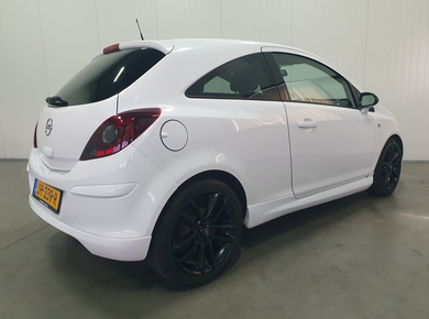 Opel Corsa 1.4-16V Edition AIRCO/CRUISE/H.LEDER/LMV