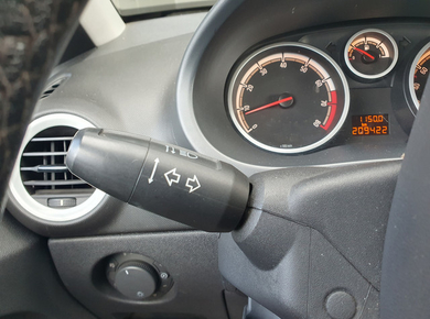 Opel Corsa 1.4-16V Edition AIRCO/CRUISE/H.LEDER/LMV