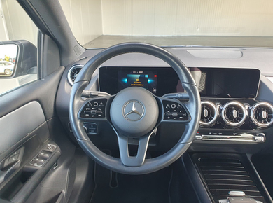 Mercedes-Benz B-Klasse 180 Advantage NAVI/CRUISE/AIRCO/LMV/PDC