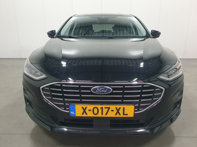 Ford Focus 1.0 EcoBoost Hybrid Titanium X NAVI/PDC/LED/CRUISE/CARPLAY