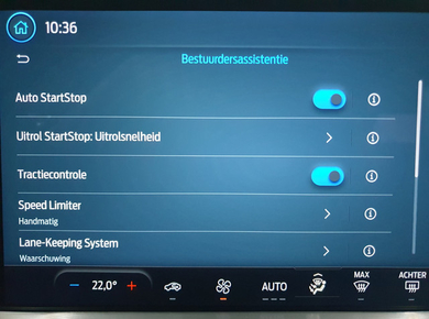 Ford Focus 1.0 EcoBoost Hybrid Titanium X NAVI/PDC/LED/CRUISE/CARPLAY