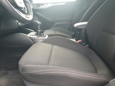 Ford Focus 1.0 EcoBoost Hybrid Titanium X NAVI/PDC/LED/CRUISE/CARPLAY