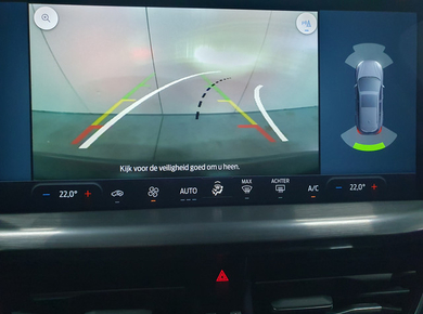 Ford Focus 1.0 EcoBoost Hybrid Titanium X NAVI/PDC/LED/CRUISE/CARPLAY
