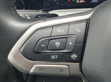 Volkswagen Golf 1.0 eTSI Life Business NAVI/DIG.COCKPIT/LED/CLIMA/LMV